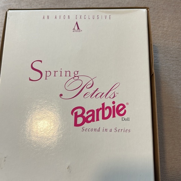Spring Petals Barbie Doll Blonde Second in Series Avon Exclusive Special… - Picture 9 of 9